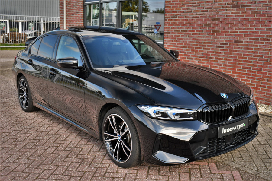 BMW 3-serie 330e M-Sport Pano ACC H/K 360 HUD 19inch El-zetels