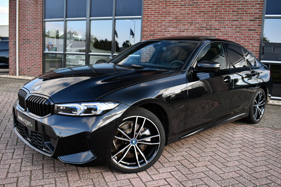 BMW 3-serie 330e M-Sport Pano ACC H/K 360 HUD 19inch El-zetels
