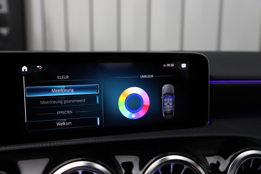 Mercedes-Benz A-Klasse 250 AMG Sedan | 224PK | Pano | Sfeerverlichting | Burmester | Multibeam | Stoelverwarming | Standkachel | 2019.