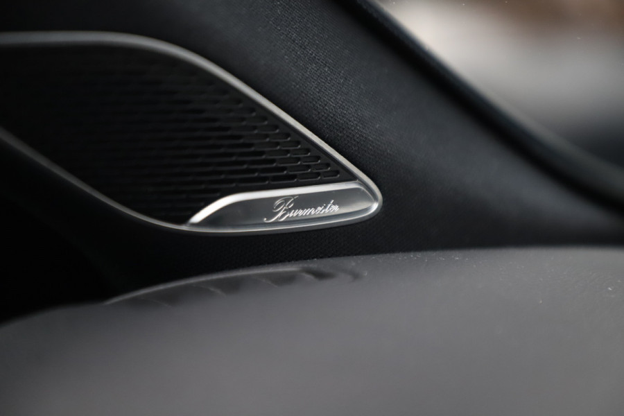 Mercedes-Benz A-Klasse 250 AMG Sedan | 224PK | Pano | Sfeerverlichting | Burmester | Multibeam | Stoelverwarming | Standkachel | 2019.