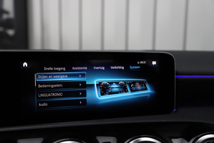 Mercedes-Benz A-Klasse 250 AMG Sedan | 224PK | Pano | Sfeerverlichting | Burmester | Multibeam | Stoelverwarming | Standkachel | 2019.