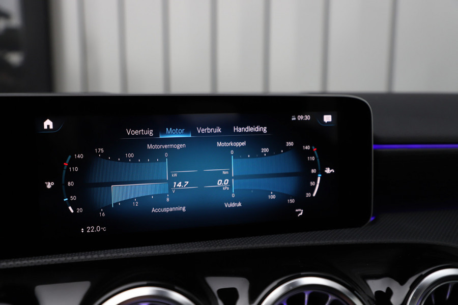 Mercedes-Benz A-Klasse 250 AMG Sedan | 224PK | Pano | Sfeerverlichting | Burmester | Multibeam | Stoelverwarming | Standkachel | 2019.