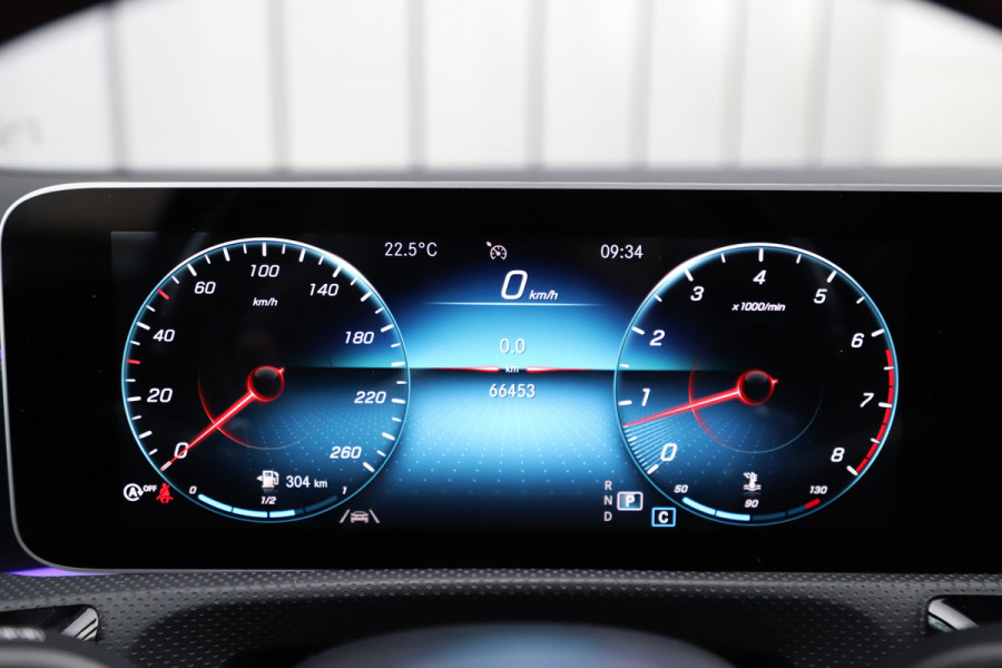 Mercedes-Benz A-Klasse 250 AMG Sedan | 224PK | Pano | Sfeerverlichting | Burmester | Multibeam | Stoelverwarming | Standkachel | 2019.