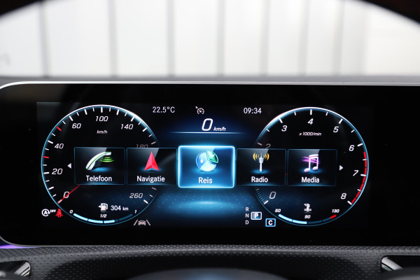 Mercedes-Benz A-Klasse 250 AMG Sedan | 224PK | Pano | Sfeerverlichting | Burmester | Multibeam | Stoelverwarming | Standkachel | 2019.
