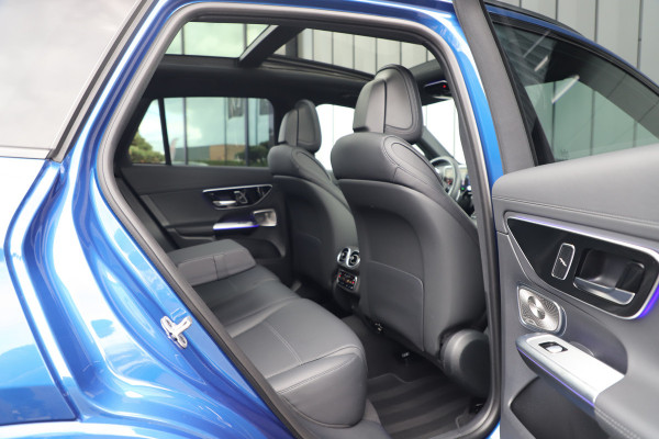 Mercedes-Benz GLC 400e AMG 4-Matic | 381PK | Luchtvering | Achterasbesturing | Massage | Head-up | Keyles-go | Burmester | Sfeerverlichting | Air- Mercedes-Benz GLC 400e AMG 4-Matic | 381PK | Luchtvering | Achterasbesturing | Massage | Head-up | Keyles-go | Burmester | Sfeerverlichting | Air-