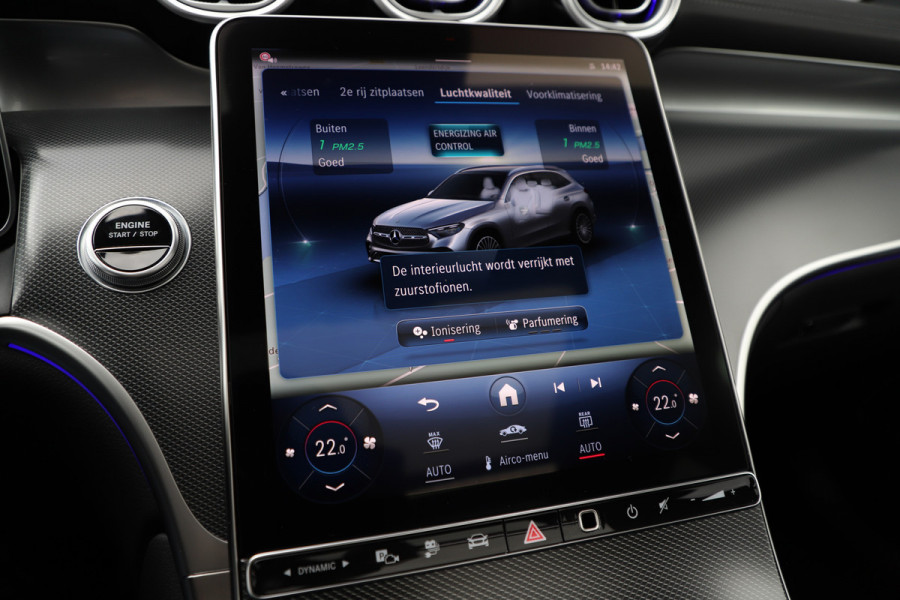 Mercedes-Benz GLC 400e AMG 4-Matic | 381PK | Luchtvering | Achterasbesturing | Massage | Head-up | Keyles-go | Burmester | Sfeerverlichting | Air- Mercedes-Benz GLC 400e AMG 4-Matic | 381PK | Luchtvering | Achterasbesturing | Massage | Head-up | Keyles-go | Burmester | Sfeerverlichting | Air-