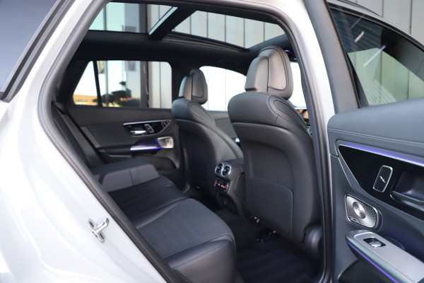 Mercedes-Benz GLC 400e AMG 4-Matic | 381PK | Achterasbesturing | Luchtvering | Pano | Head-up | Keyles-go | Sfeerverlichting | Memory | Distronic Mercedes-Benz GLC 400e AMG 4-Matic | 381PK | Achterasbesturing | Luchtvering | Pano | Head-up | Keyles-go | Sfeerverlichting | Memory | Distronic