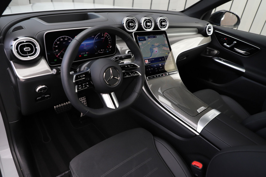 Mercedes-Benz GLC 400e AMG 4-Matic | 381PK | Achterasbesturing | Luchtvering | Pano | Head-up | Keyles-go | Sfeerverlichting | Memory | Distronic Mercedes-Benz GLC 400e AMG 4-Matic | 381PK | Achterasbesturing | Luchtvering | Pano | Head-up | Keyles-go | Sfeerverlichting | Memory | Distronic