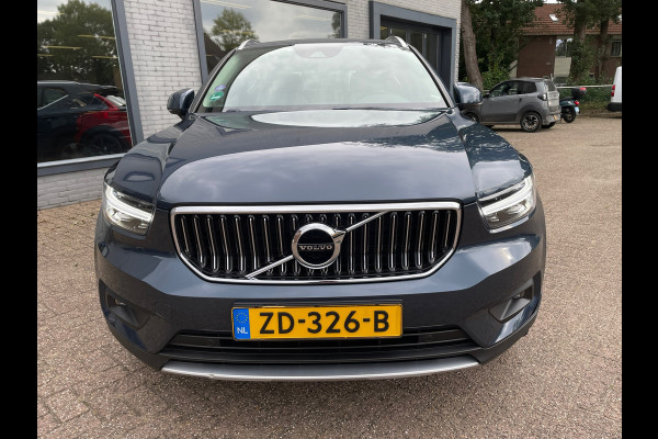 Volvo XC40 2.0 T4 Inscription | Wegklapbare trekhaak | Denim Blue + Beige leder | Stoelverwarming