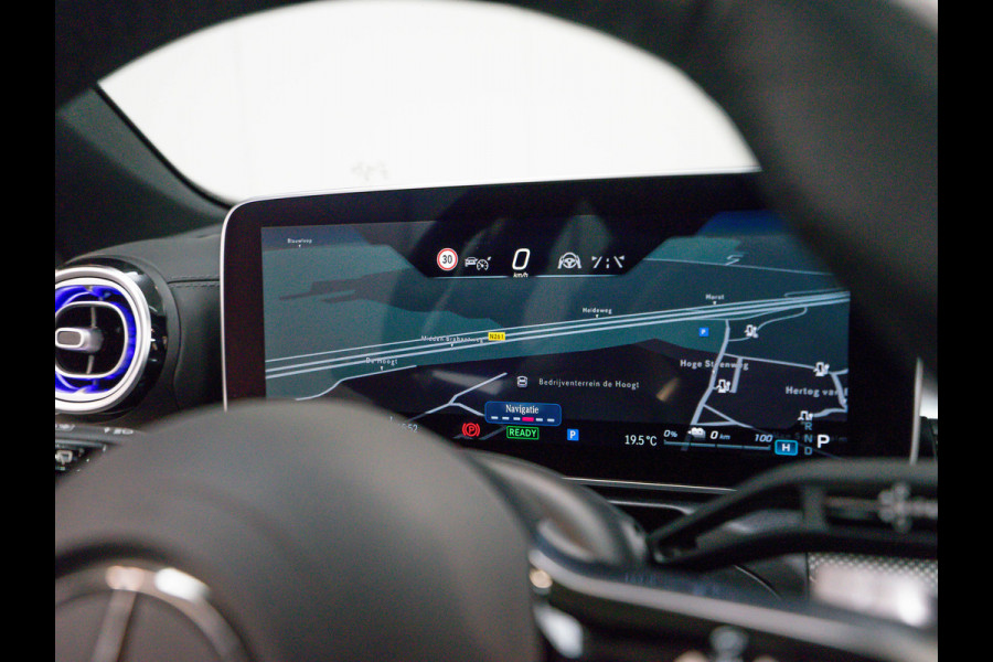 Mercedes-Benz C-Klasse Estate C 300 e AMG Line | NIGHT | 19 Inch | Trekhaak Mercedes-Benz C-Klasse Estate C 300 e AMG Line | NIGHT | 19 Inch | Trekhaak