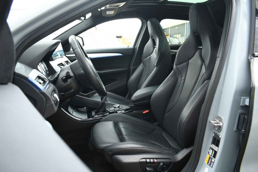 BMW X2 xDrive25e M-Sport Pano M-zetels HUD Camera El-klep 19inch
