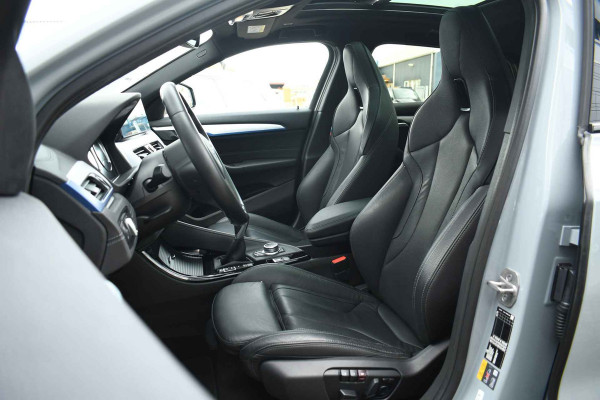 BMW X2 xDrive25e M-Sport Pano M-zetels HUD Camera El-klep 19inch