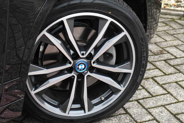 BMW X2 xDrive25e M-Sport Pano M-zetels HUD Camera El-klep 19inch