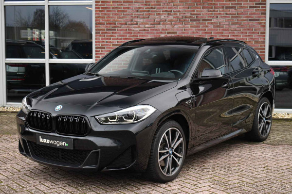 BMW X2 xDrive25e M-Sport Pano M-zetels HUD Camera El-klep 19inch