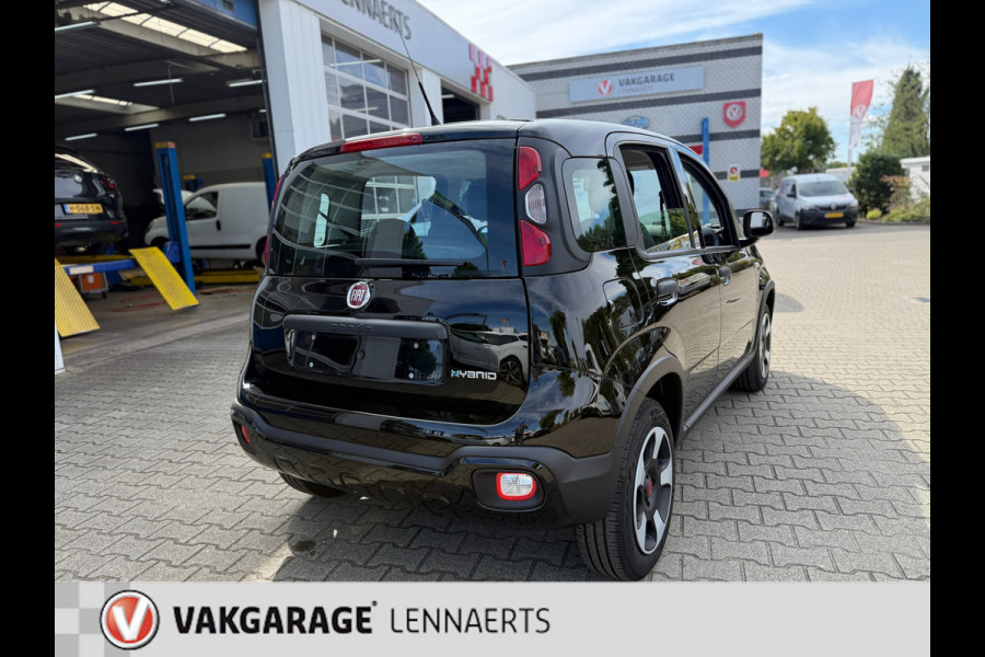 Fiat Panda 1.0 Hybrid CITY CROSS (BOVAG/RIJKLAARPRIJS) Fiat Panda 1.0 Hybrid CITY CROSS (BOVAG/RIJKLAARPRIJS)