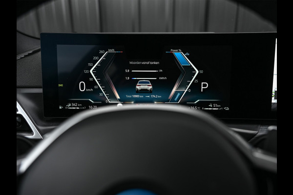 BMW 3 Serie Touring 330e xDrive M-SPORT | FACELIFT | ACCU 19,5 kWh | ACTIVE CRUISE | ELEKTR. TREKHAAK | HIFI AUDIO | SHADOW LINE | CAMERA | BMW 3 Serie Touring 330e xDrive M-SPORT | FACELIFT | ACCU 19,5 kWh | ACTIVE CRUISE | ELEKTR. TREKHAAK | HIFI AUDIO | SHADOW LINE | CAMERA |