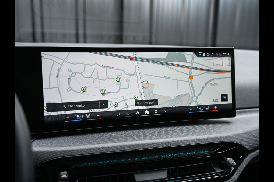 BMW 3 Serie Touring 330e xDrive M-SPORT | FACELIFT | ACCU 19,5 kWh | ACTIVE CRUISE | ELEKTR. TREKHAAK | HIFI AUDIO | SHADOW LINE | CAMERA | BMW 3 Serie Touring 330e xDrive M-SPORT | FACELIFT | ACCU 19,5 kWh | ACTIVE CRUISE | ELEKTR. TREKHAAK | HIFI AUDIO | SHADOW LINE | CAMERA |