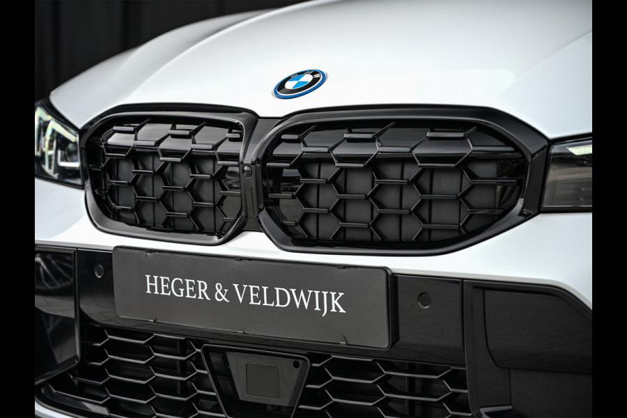 BMW 3 Serie Touring 330e xDrive M-SPORT | FACELIFT | ACCU 19,5 kWh | ACTIVE CRUISE | ELEKTR. TREKHAAK | HIFI AUDIO | SHADOW LINE | CAMERA | BMW 3 Serie Touring 330e xDrive M-SPORT | FACELIFT | ACCU 19,5 kWh | ACTIVE CRUISE | ELEKTR. TREKHAAK | HIFI AUDIO | SHADOW LINE | CAMERA |