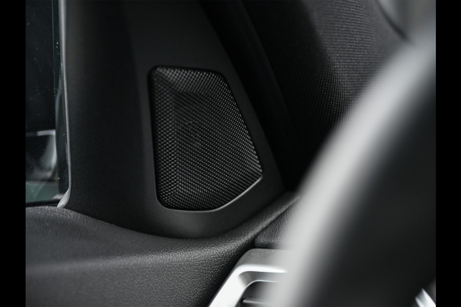 BMW 3 Serie Touring 330e xDrive M-SPORT | FACELIFT | ACCU 19,5 kWh | ACTIVE CRUISE | ELEKTR. TREKHAAK | HIFI AUDIO | SHADOW LINE | CAMERA | BMW 3 Serie Touring 330e xDrive M-SPORT | FACELIFT | ACCU 19,5 kWh | ACTIVE CRUISE | ELEKTR. TREKHAAK | HIFI AUDIO | SHADOW LINE | CAMERA |