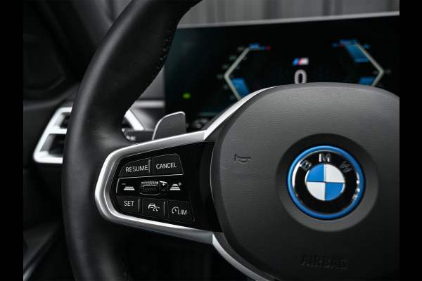 BMW 3 Serie Touring 330e xDrive M-SPORT | FACELIFT | ACCU 19,5 kWh | ACTIVE CRUISE | ELEKTR. TREKHAAK | HIFI AUDIO | SHADOW LINE | CAMERA | BMW 3 Serie Touring 330e xDrive M-SPORT | FACELIFT | ACCU 19,5 kWh | ACTIVE CRUISE | ELEKTR. TREKHAAK | HIFI AUDIO | SHADOW LINE | CAMERA |