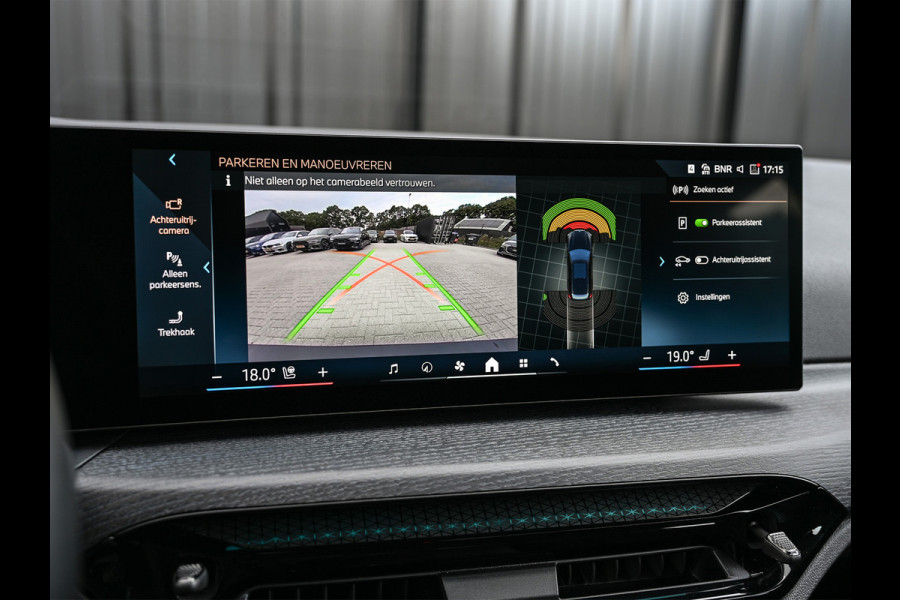 BMW 3 Serie Touring 330e xDrive M-SPORT | FACELIFT | ACCU 19,5 kWh | ACTIVE CRUISE | ELEKTR. TREKHAAK | HIFI AUDIO | SHADOW LINE | CAMERA | BMW 3 Serie Touring 330e xDrive M-SPORT | FACELIFT | ACCU 19,5 kWh | ACTIVE CRUISE | ELEKTR. TREKHAAK | HIFI AUDIO | SHADOW LINE | CAMERA |