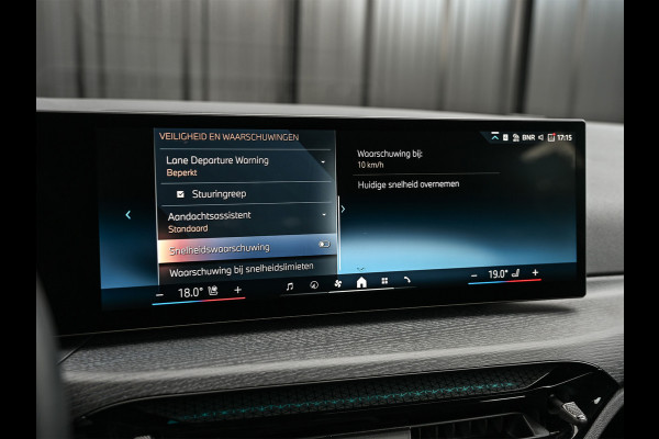 BMW 3 Serie Touring 330e xDrive M-SPORT | FACELIFT | ACCU 19,5 kWh | ACTIVE CRUISE | ELEKTR. TREKHAAK | HIFI AUDIO | SHADOW LINE | CAMERA | BMW 3 Serie Touring 330e xDrive M-SPORT | FACELIFT | ACCU 19,5 kWh | ACTIVE CRUISE | ELEKTR. TREKHAAK | HIFI AUDIO | SHADOW LINE | CAMERA |