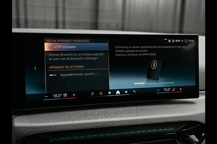 BMW 3 Serie Touring 330e xDrive M-SPORT | FACELIFT | ACCU 19,5 kWh | ACTIVE CRUISE | ELEKTR. TREKHAAK | HIFI AUDIO | SHADOW LINE | CAMERA | BMW 3 Serie Touring 330e xDrive M-SPORT | FACELIFT | ACCU 19,5 kWh | ACTIVE CRUISE | ELEKTR. TREKHAAK | HIFI AUDIO | SHADOW LINE | CAMERA |