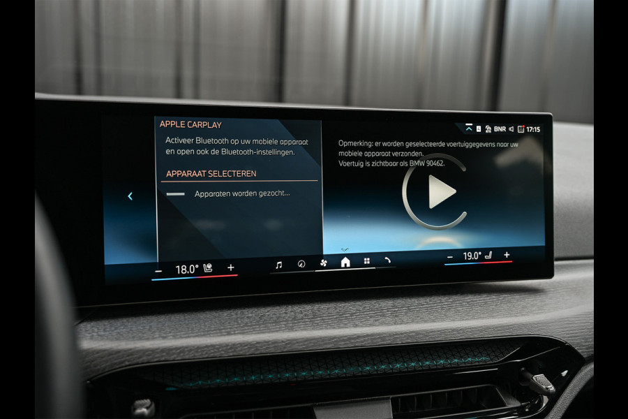 BMW 3 Serie Touring 330e xDrive M-SPORT | FACELIFT | ACCU 19,5 kWh | ACTIVE CRUISE | ELEKTR. TREKHAAK | HIFI AUDIO | SHADOW LINE | CAMERA | BMW 3 Serie Touring 330e xDrive M-SPORT | FACELIFT | ACCU 19,5 kWh | ACTIVE CRUISE | ELEKTR. TREKHAAK | HIFI AUDIO | SHADOW LINE | CAMERA |