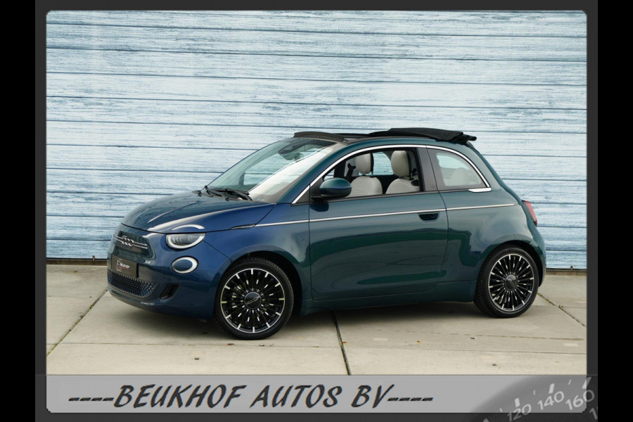 Fiat 500 La Prima 42 kWh Cabrio Carplay Camera Leer Navigati
