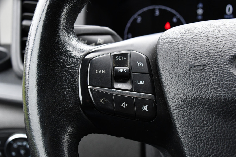 Ford Transit Custom 300 2.0 TDCI L2H1 PB Edition Camera, Cruise, Carplay, 130pk, NAVI, Trekhaak, Automaat, Multimedia, Uniek!