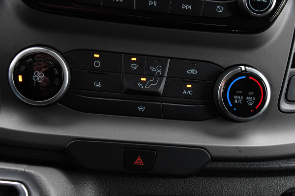 Ford Transit Custom 300 2.0 TDCI L2H1 PB Edition Camera, Cruise, Carplay, 130pk, NAVI, Trekhaak, Automaat, Multimedia, Uniek!