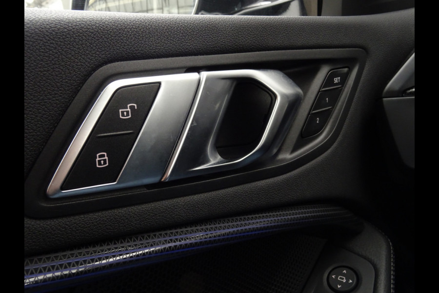 BMW 1-serie 118i High Executive Edition * CARPLAY * DEALER ONDERH. !!