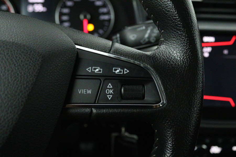 Seat Ibiza 1.0 TSI FR Business Intense (NAVIGATIE, STOELVERWARMING, CLIMA, CRUISE, PARKEERSENSOREN)
