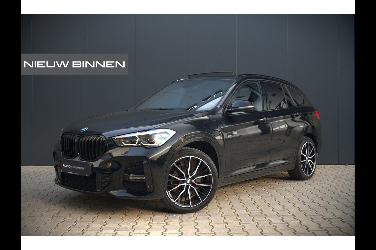BMW X1 xDrive25e Business Edition Plus M Sport | Panoramadak | Leer | Head-Up Display | Camera | Shadowline | Keyless | Cruise Control | Navigatie Prof. | Stoelverwarming | Elek. Achterklep | Ambiance Verlichting