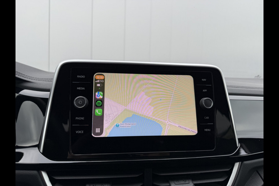 Volkswagen T-Roc 1.5 TSI 150pk DSG R-Line | Acc | Side assist | Camera Volkswagen T-Roc 1.5 TSI 150pk DSG R-Line | Acc | Side assist | Camera