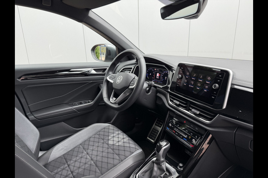 Volkswagen T-Roc 1.5 TSI 150pk DSG R-Line | Acc | Side assist | Camera Volkswagen T-Roc 1.5 TSI 150pk DSG R-Line | Acc | Side assist | Camera