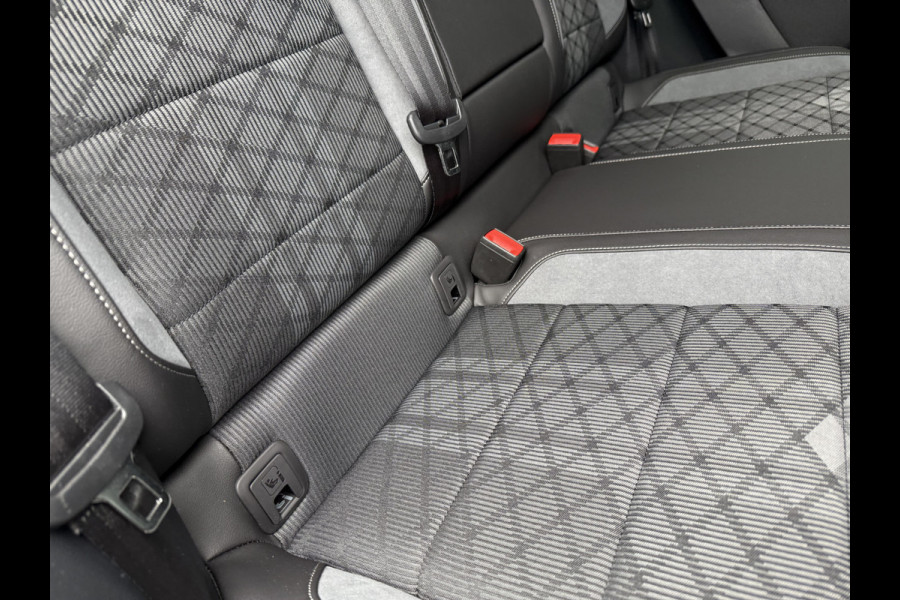 Volkswagen T-Roc 1.5 TSI 150pk DSG R-Line | Acc | Side assist | Camera Volkswagen T-Roc 1.5 TSI 150pk DSG R-Line | Acc | Side assist | Camera