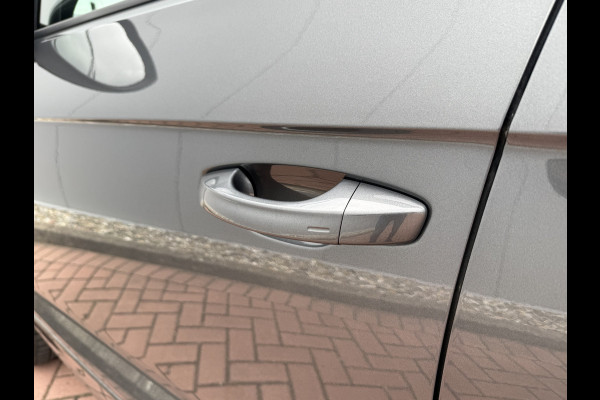 Volkswagen T-Roc 1.5 TSI 150pk DSG R-Line | Acc | Side assist | Camera Volkswagen T-Roc 1.5 TSI 150pk DSG R-Line | Acc | Side assist | Camera