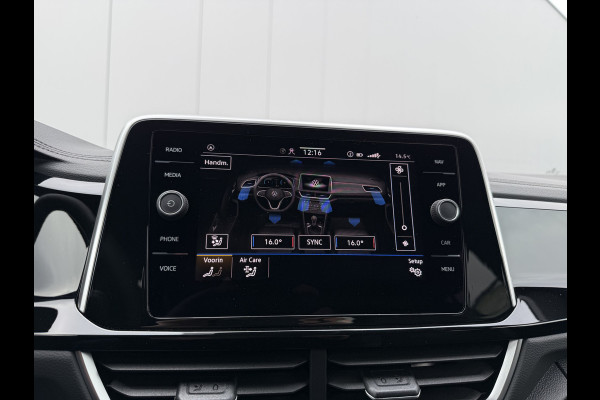 Volkswagen T-Roc 1.5 TSI 150pk DSG R-Line | Acc | Side assist | Camera Volkswagen T-Roc 1.5 TSI 150pk DSG R-Line | Acc | Side assist | Camera