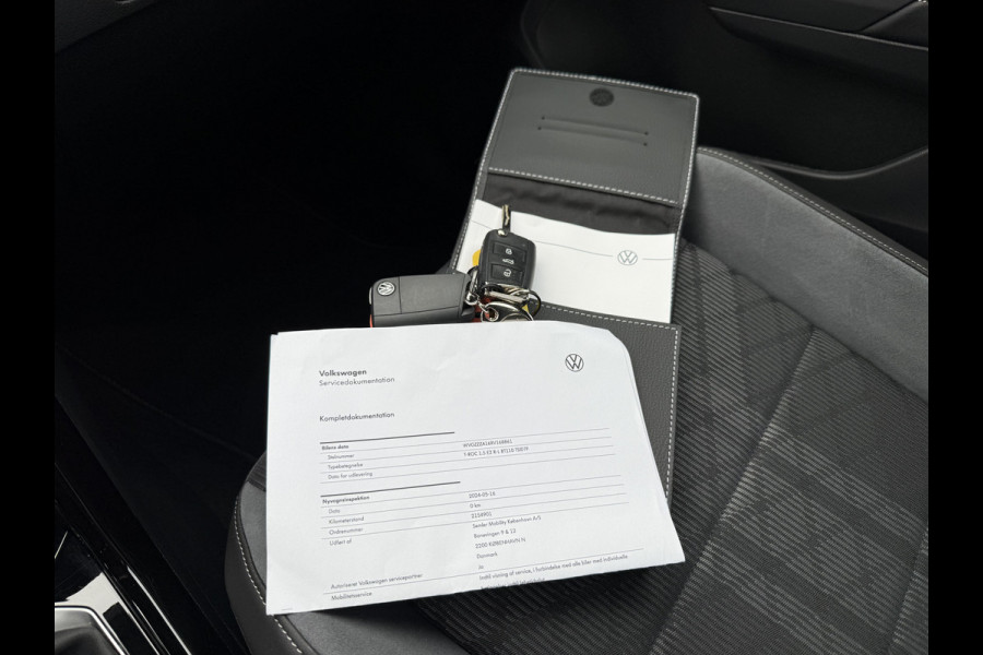 Volkswagen T-Roc 1.5 TSI 150pk DSG R-Line | Acc | Side assist | Camera Volkswagen T-Roc 1.5 TSI 150pk DSG R-Line | Acc | Side assist | Camera