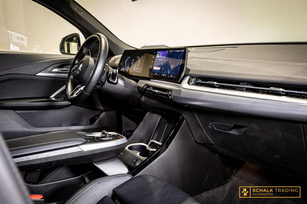 BMW X2 SDrive20i Launch Edition|M-sport|HUD|Leder|Cam|Garant