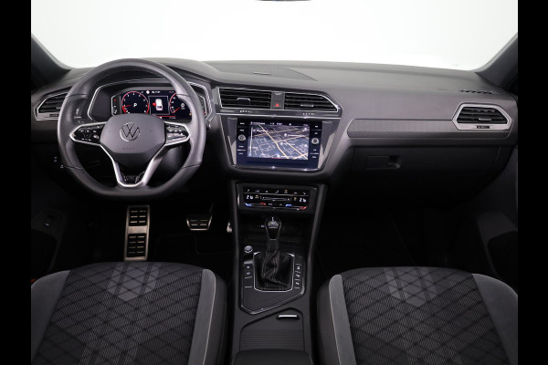 Volkswagen Tiguan 1.5 TSI R-Line Business 150PK | Automaat (DSG) | Panoramadak | Wegklapbare trekhaak | Camera | Stoelverwarming