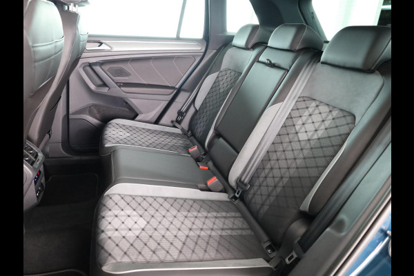 Volkswagen Tiguan 1.5 TSI R-Line Business 150PK | Automaat (DSG) | Panoramadak | Wegklapbare trekhaak | Camera | Stoelverwarming
