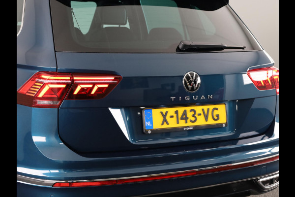 Volkswagen Tiguan 1.5 TSI R-Line Business 150PK | Automaat (DSG) | Panoramadak | Wegklapbare trekhaak | Camera | Stoelverwarming