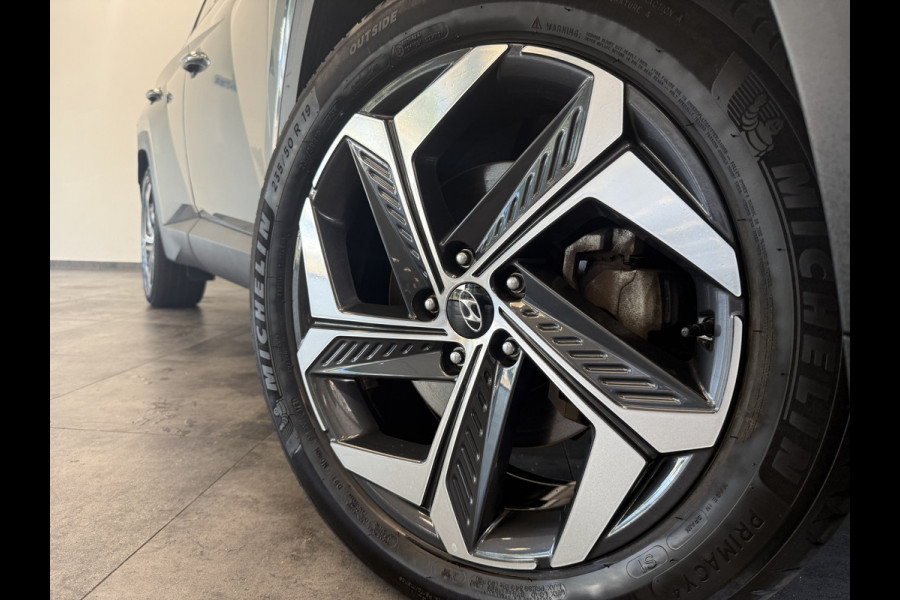 Hyundai Tucson 1.6 T-GDI PHEV Premium Sky 4WD ACC PDC 360 Camera Panoramadak 24 maanden garantie mogelijk (*vraag naar de voorwaarden)