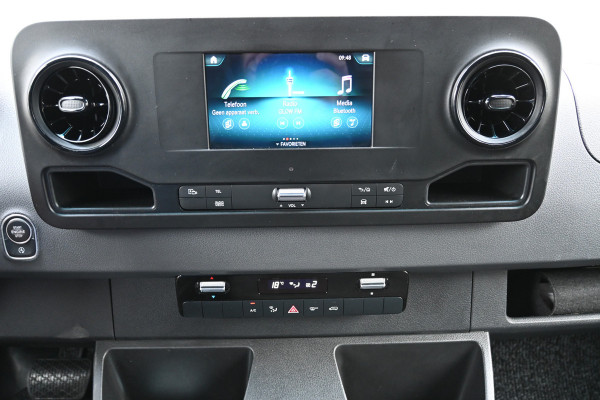 Mercedes-Benz Sprinter 317 CDI L2H2 3500kg Trekhaak, MBUX met camera, Comfort stoel