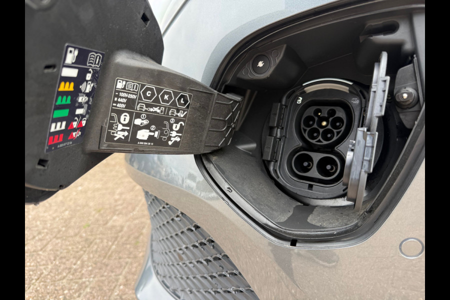 Mercedes-Benz Eqv 300 90 kWh L3 Extra lang - 8 Zitplaatsen - 07-2024 - Apple Carplay Mercedes-Benz Eqv 300 90 kWh L3 Extra lang - 8 Zitplaatsen - 07-2024 - Apple Carplay