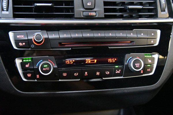 BMW 1-serie 118i Sport Line Edition, Schuifdak, Navi