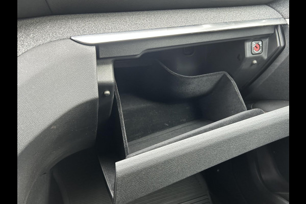 Peugeot 3008 1.2 PT 130 Allure | All season | Carplay | Trekhaak | Rijklaar incl. garantie