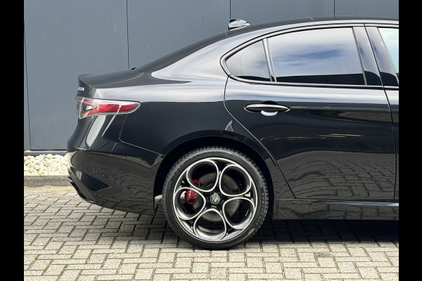 Alfa Romeo Giulia 2.0T 280 GME AWD Veloce | 19" Velgen | Panoramadak | Adas 2 Alfa Romeo Giulia 2.0T 280 GME AWD Veloce | 19" Velgen | Panoramadak | Adas 2